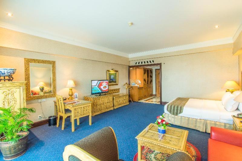 Sunlake Waterfront Resort & Convention Jakarta Rom bilde